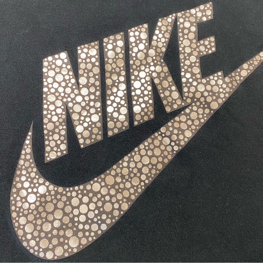 Nike Black Tee with Metallic Logo Heavyweight Tshirt Casual Sporty Athletic‎ Med - Picture 4 of 7